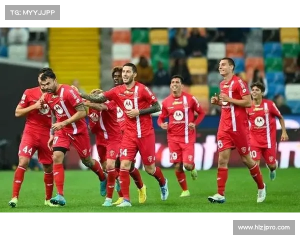 以莫塔为例解析现代中场多功能角色的演变与特点